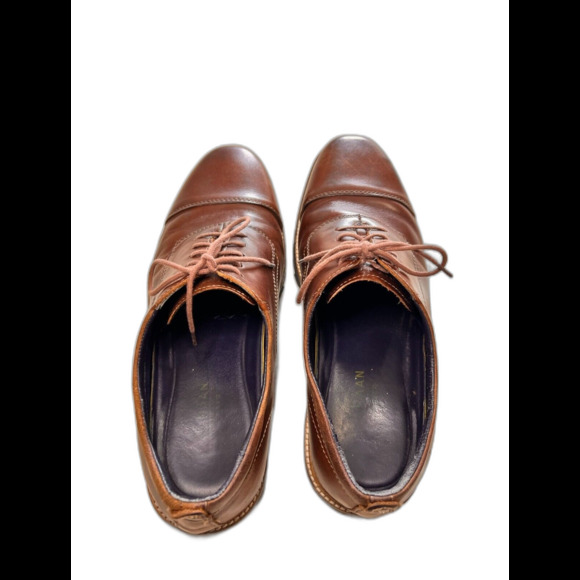Cole Haan Men display picture 3